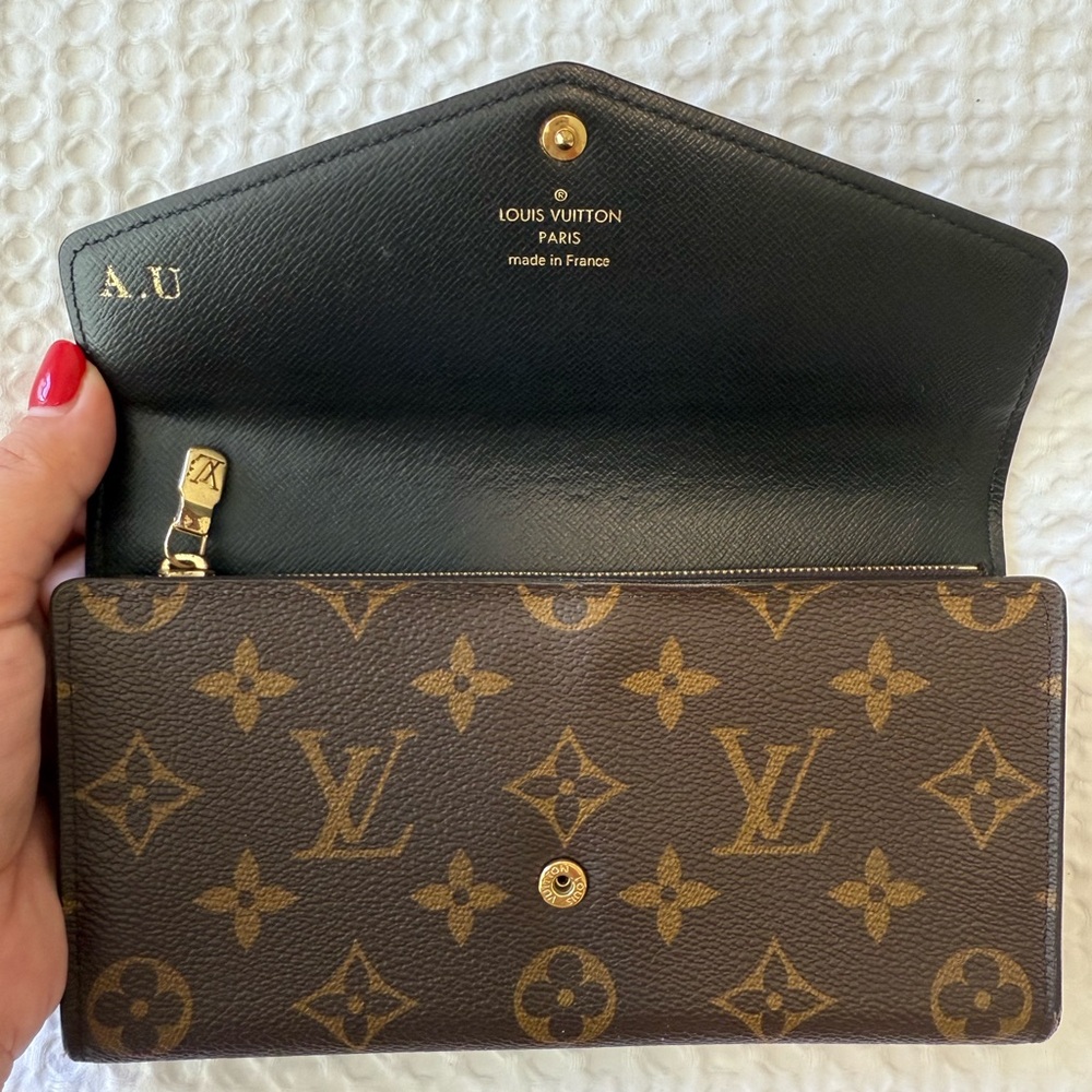 Louis Vuitton Giant Reverse Monogram Wallet - Picture 3 of 5